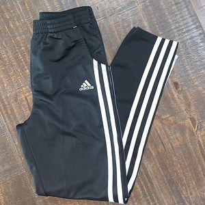 Kid Adidas pants size 10/12